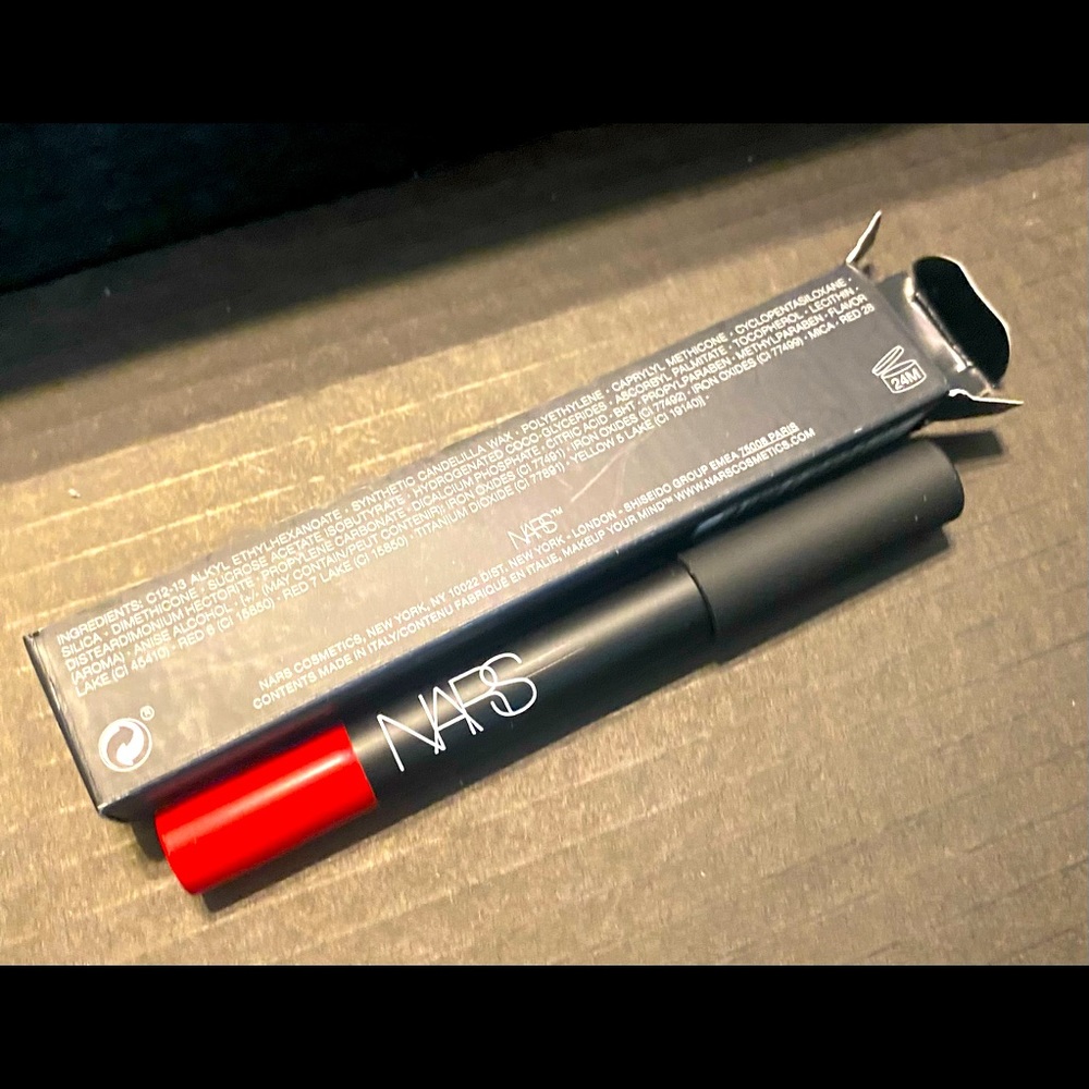 Nars velvet matte lip pencil dragon girl 2457